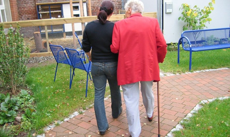 Eine private Seniorenbetreuerin – die sinnvollste Option!